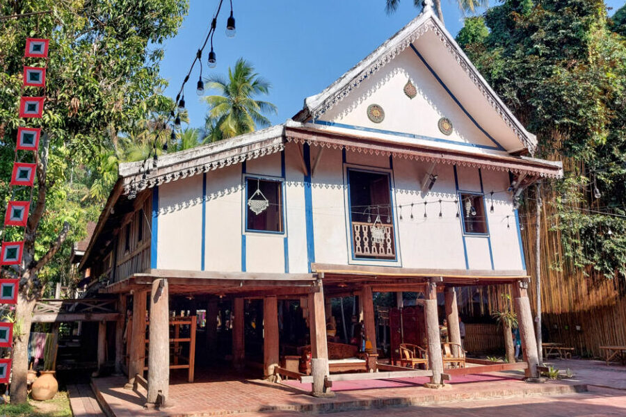 Heuan Chan Heritage House travel with laos tours (6)