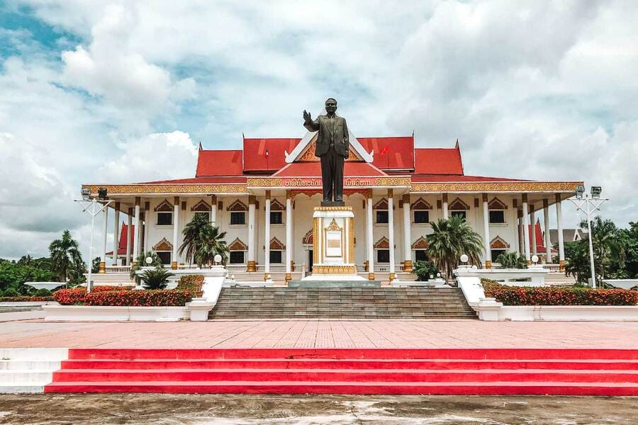 visit Kaysone Phomvihane Museum in laos tours