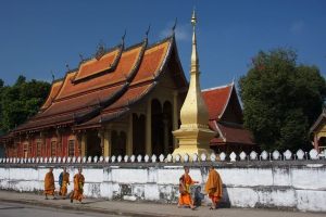 Wat Sen in laos tours