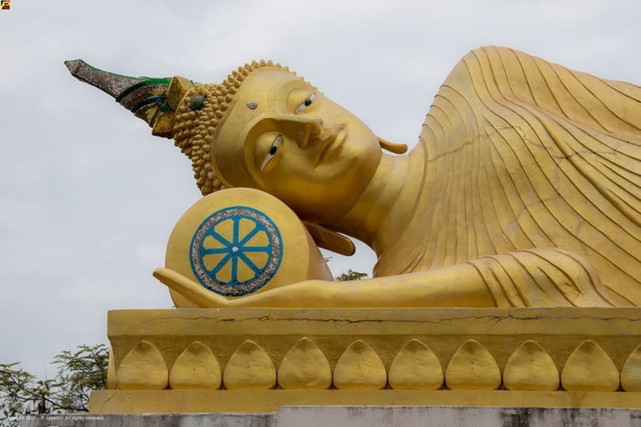 Wat phu khao kaew with laos tours